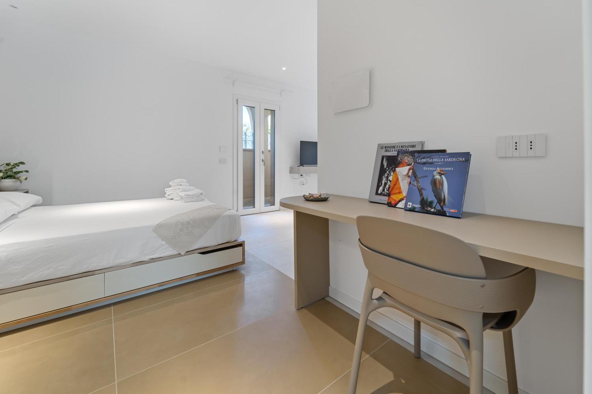 Paquja Aparthotel Quartu Sant'Elena Ngoại thất bức ảnh
